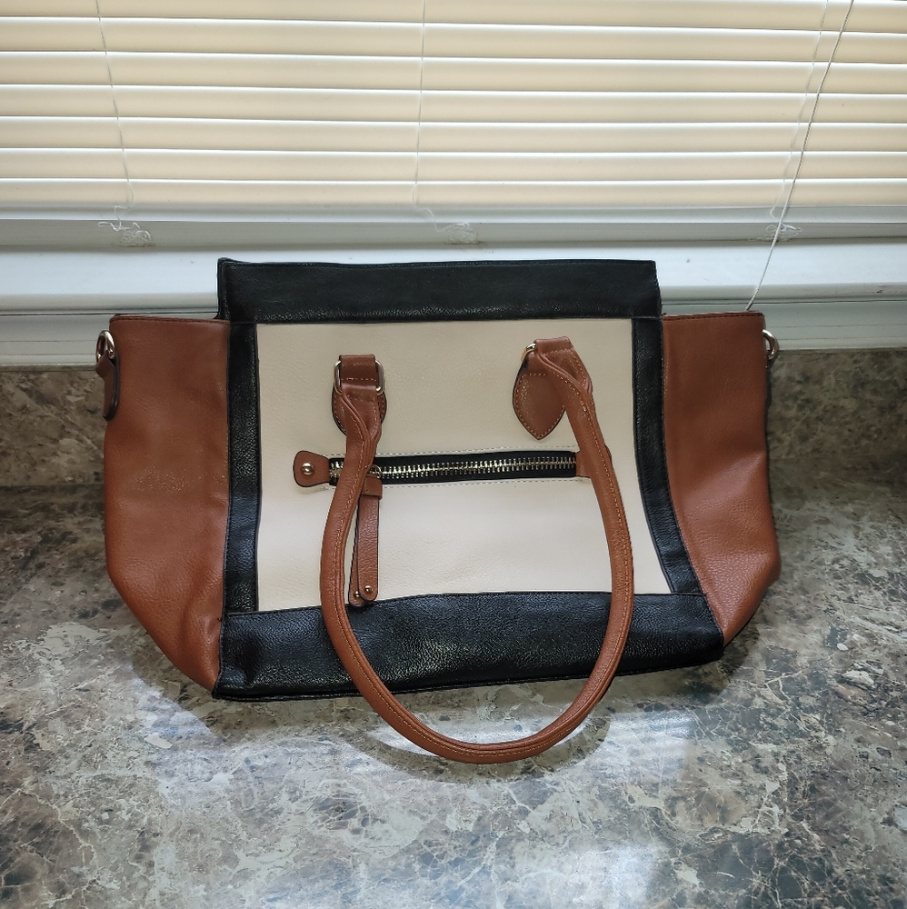 Brand NWT Cognac, cream and black purse